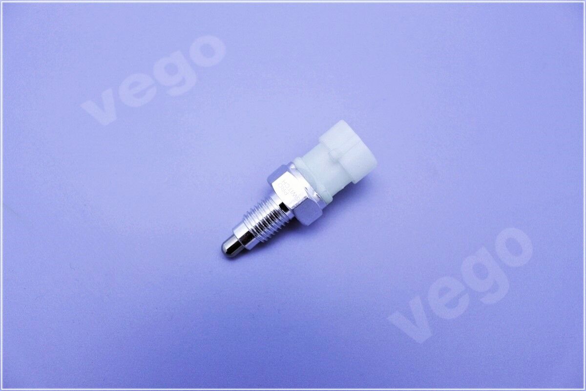 ORIGINAL HELLUX SCHALTER LICHTSCHALTER RÜCKFAHRLEUCHTE 1239266 NEU