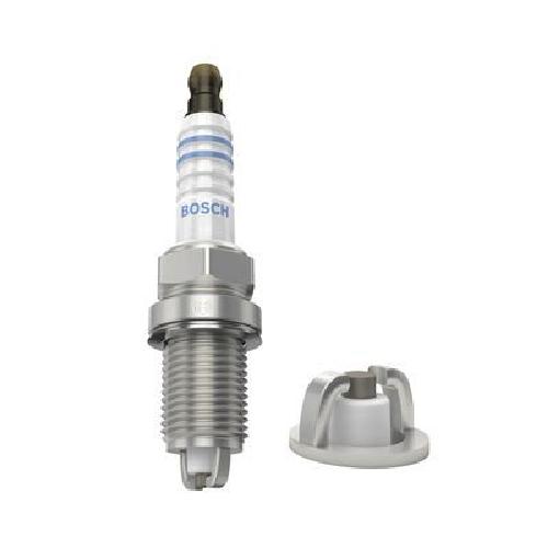 Original BOSCH Zündkerze 0 242 229 878